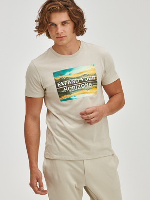 GAP V-Expand Your Horizons T-shirt