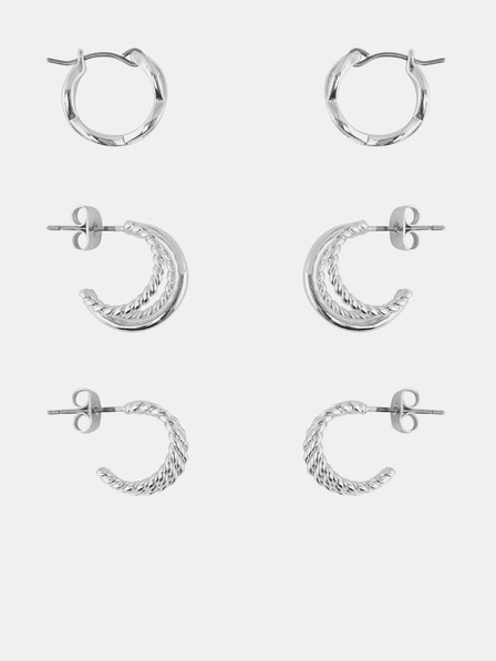 Pieces Nurdan Eet of earrings