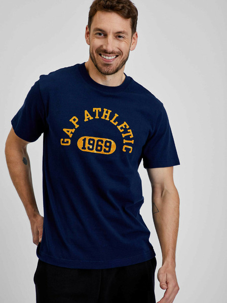 GAP athletic T-shirt